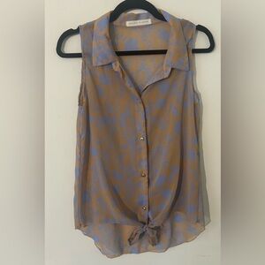 Elegant Sleeveless Top with Blue and Brown Pattern